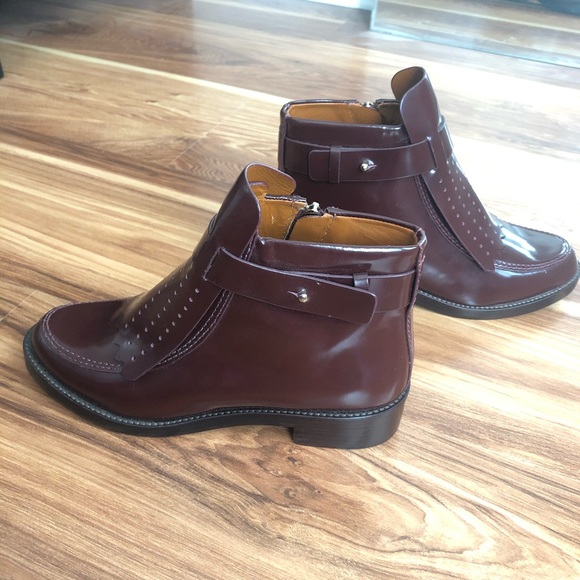 Tory Burch Shoes - NEW TORY BURCH WINE HYDE Leather Booties Sz 5